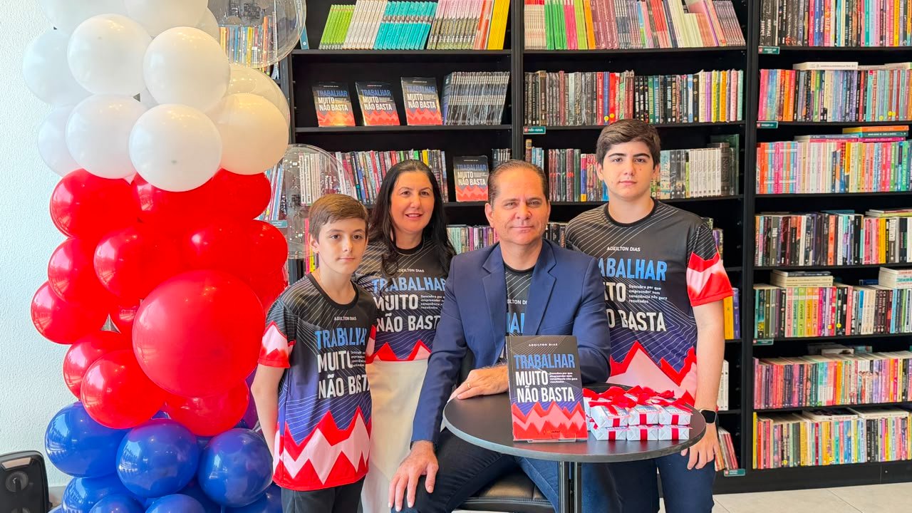 Experiência que inspira: Adeilton Dias lança livro com lições para empresários e futuros empreendedores